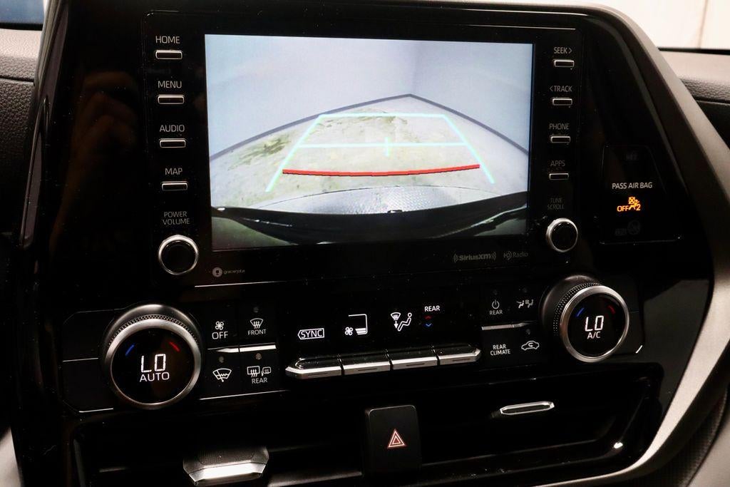 2020 Toyota Highlander LE