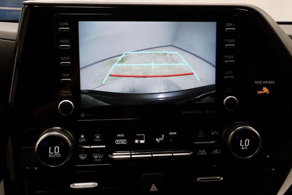 2022 Toyota Highlander LE
