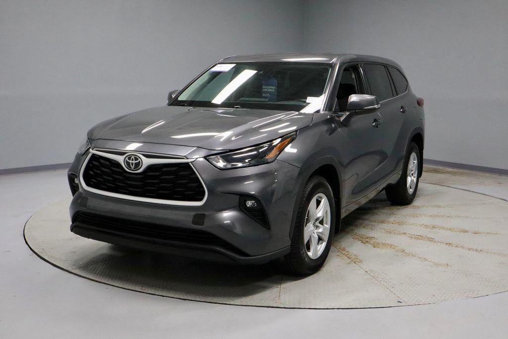 2022 Toyota Highlander LE