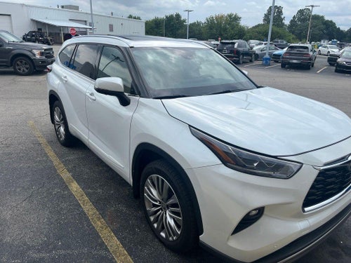 2022 Toyota Highlander Platinum
