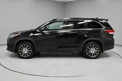 2018 Toyota Highlander SE