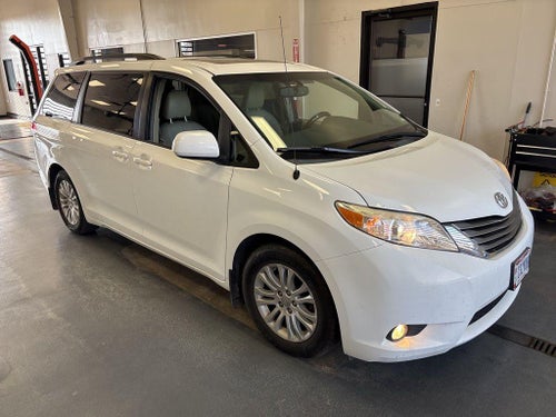 2012 Toyota Sienna XLE