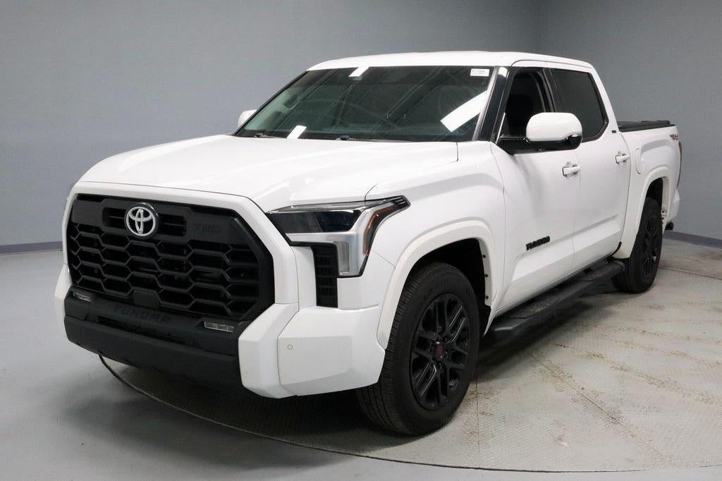 2023 Toyota Tundra 4WD SR5