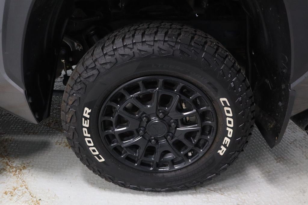 2025 Toyota Tundra 4WD SR5