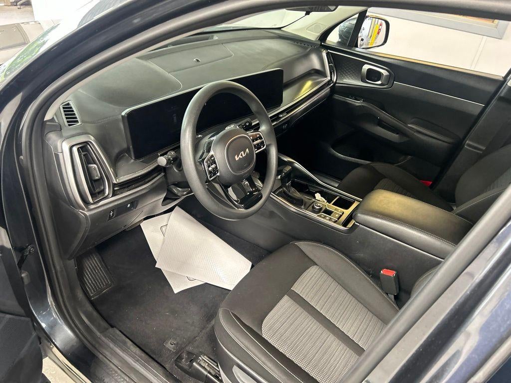 2025 Kia Sorento LX
