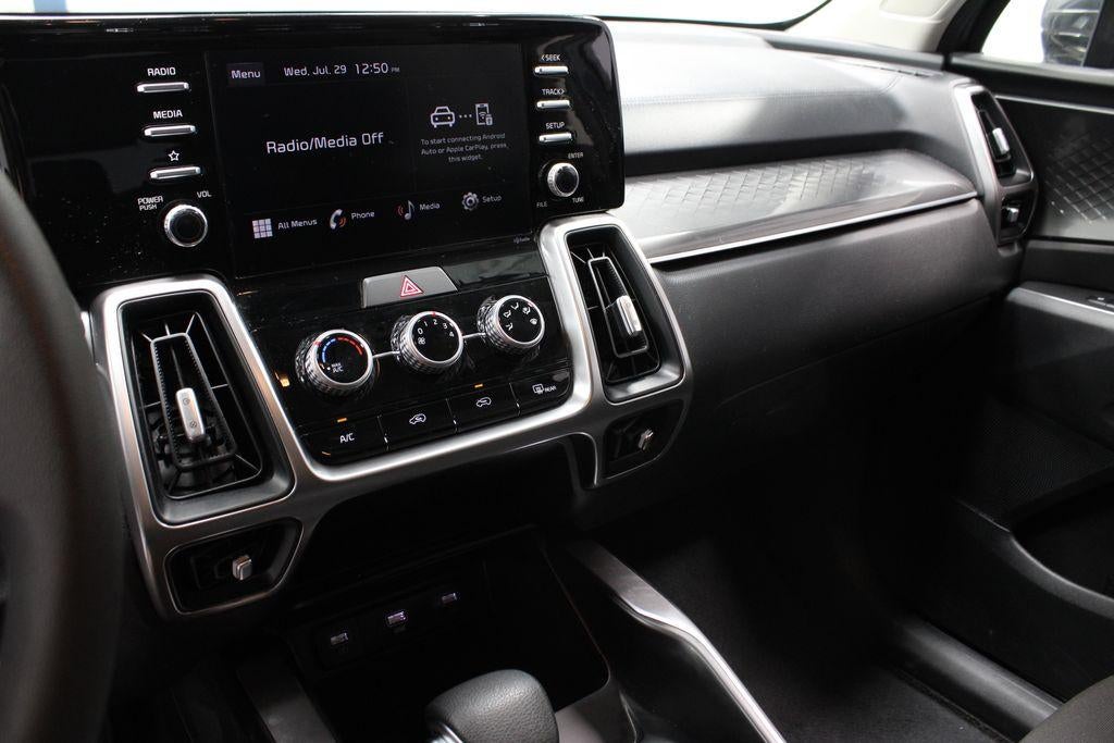 2023 Kia Sorento LX