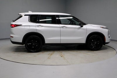 2023 Mitsubishi Outlander SE Black Edition