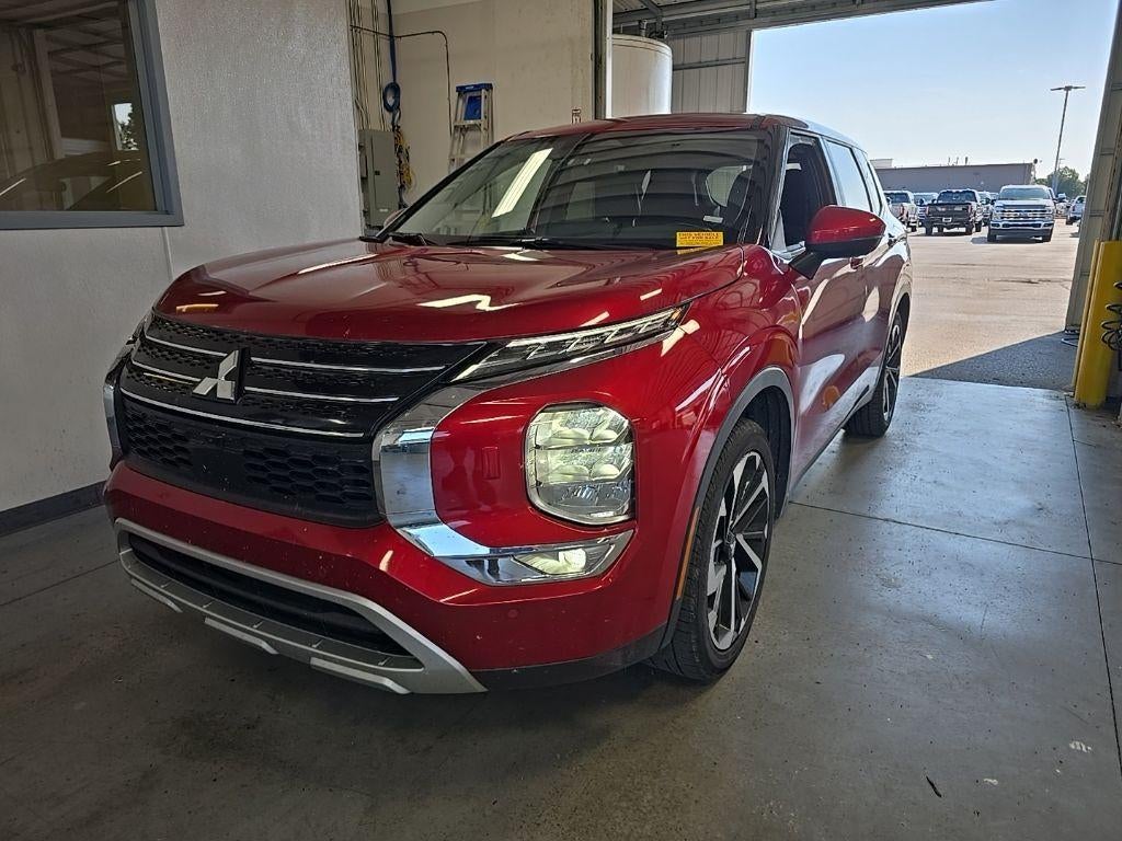 2024 Mitsubishi Outlander SE
