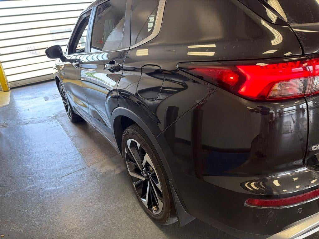 2023 Mitsubishi Outlander PHEV Base