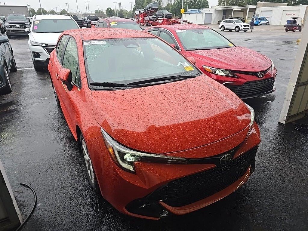 2025 Toyota Corolla Hatchback SE