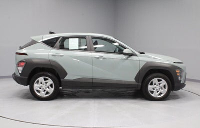 2024 Hyundai KONA SE