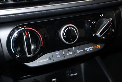 2022 Hyundai KONA SE