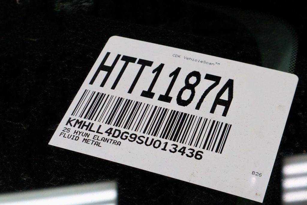 2025 Hyundai ELANTRA SE