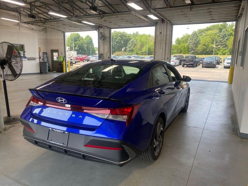 2025 Hyundai ELANTRA SEL Sport
