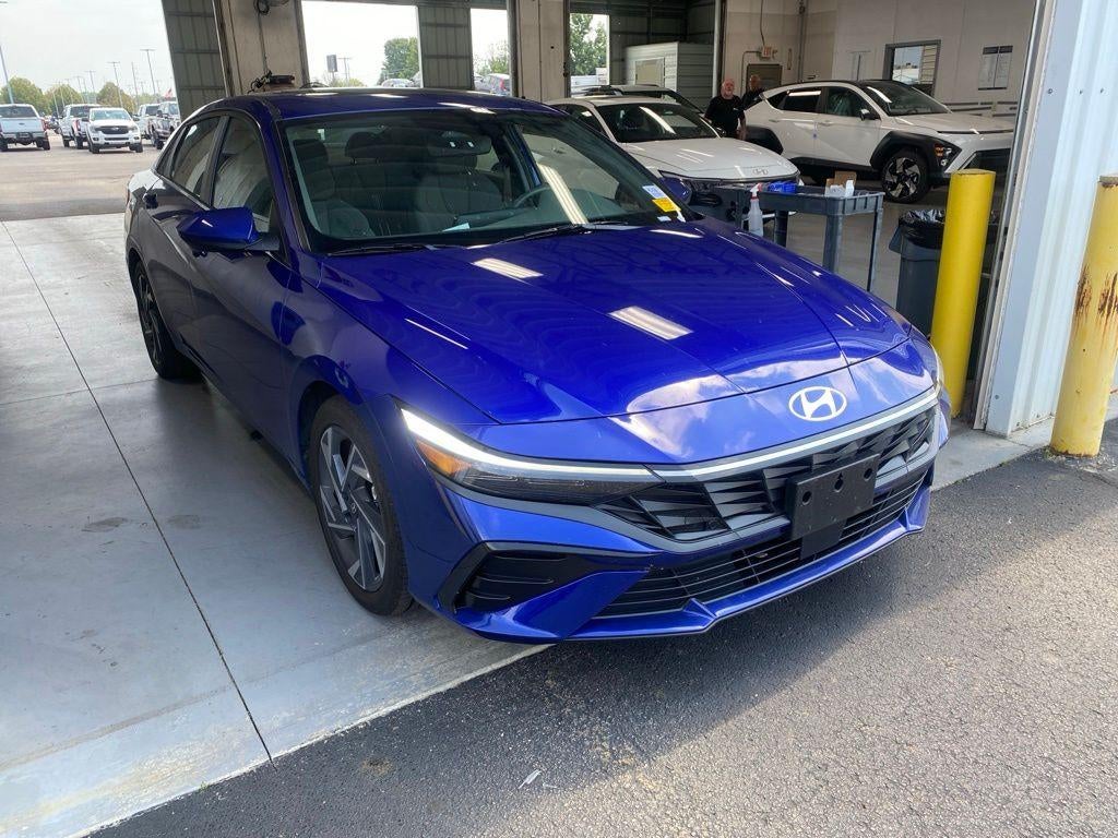 2025 Hyundai ELANTRA SEL Convenience