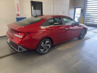 2024 Hyundai ELANTRA SEL
