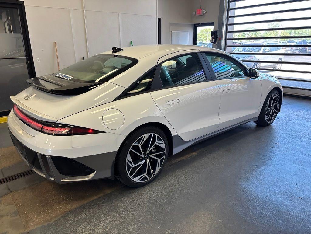 2025 Hyundai IONIQ 6 SEL