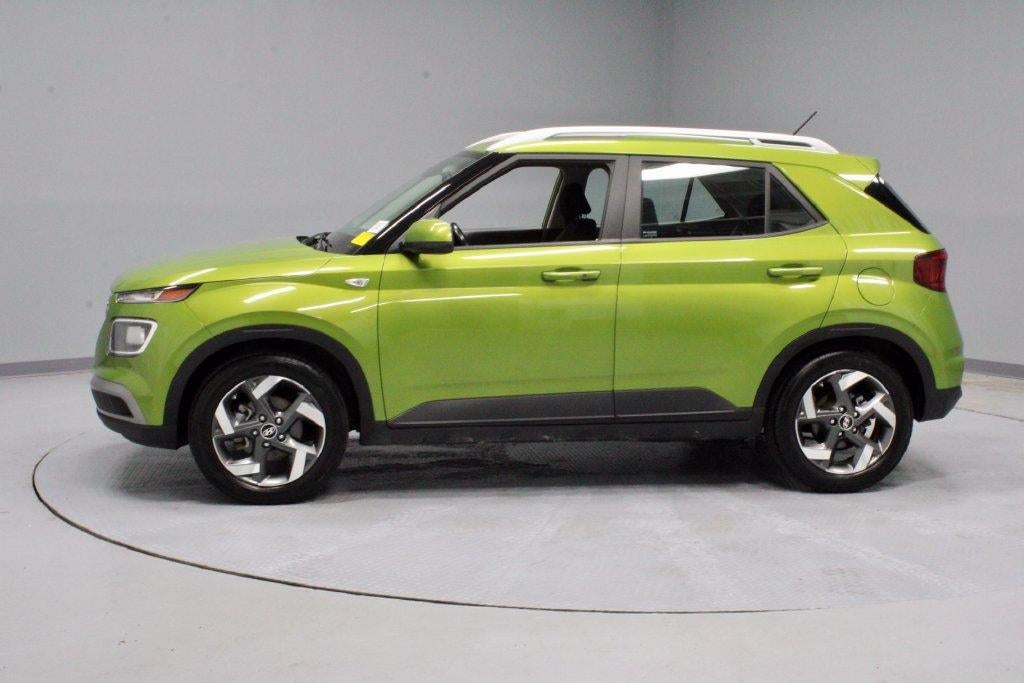 2024 Hyundai VENUE SEL