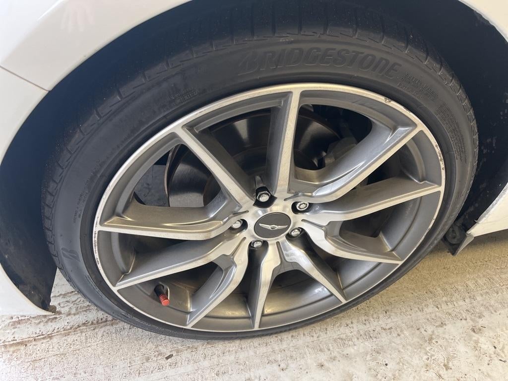 2022 Genesis G70 2.0T