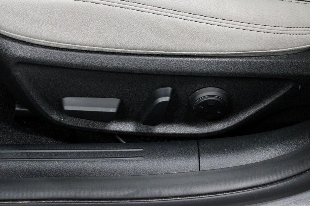 2023 Genesis G70 2.0T Sport Prestige