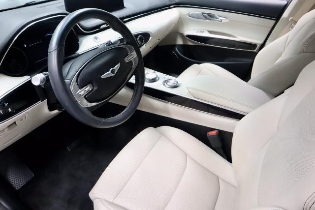 2023 Genesis GV70 2.5T