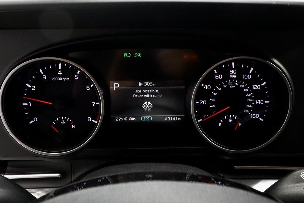 2024 Kia Carnival LX