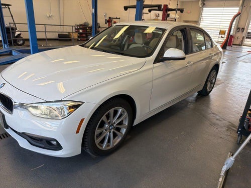 2018 BMW 320i xDrive 320i xDrive