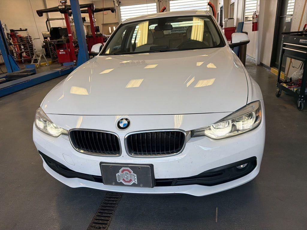 2018 BMW 320i xDrive 320i xDrive