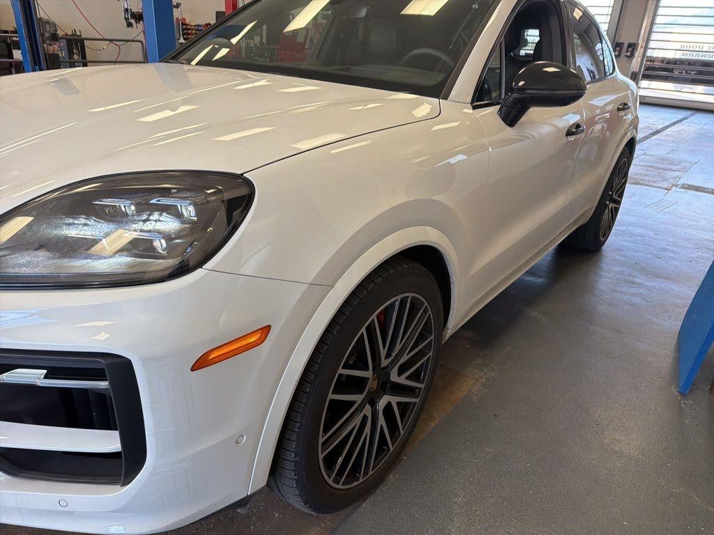 2024 Porsche Cayenne S
