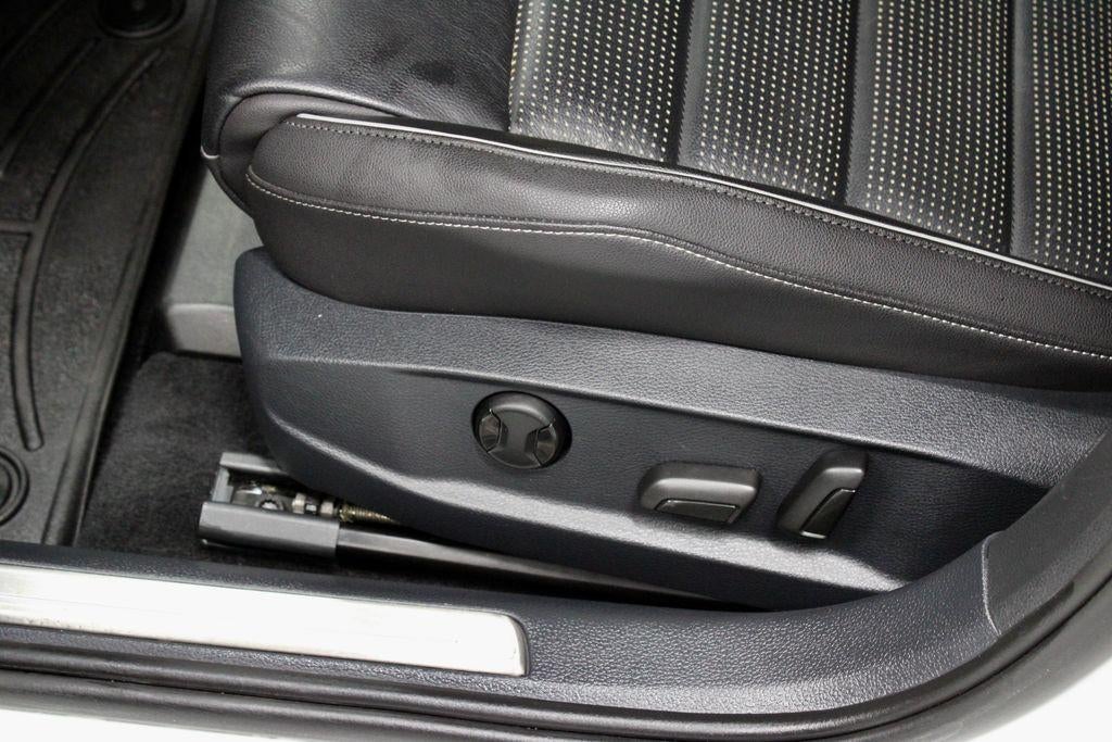 2019 Volkswagen Golf R DCC & Navigation 4Motion
