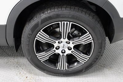 2022 Volvo XC40 T5 Inscription