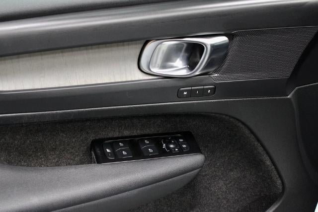 2022 Volvo XC40 T5 Inscription