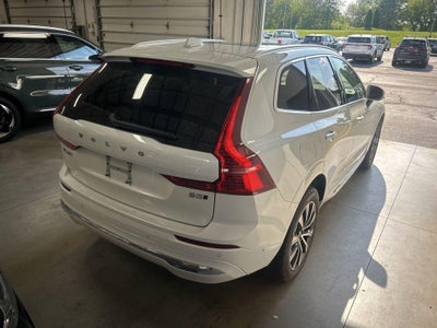 2023 Volvo XC60 B5 Plus Bright Theme