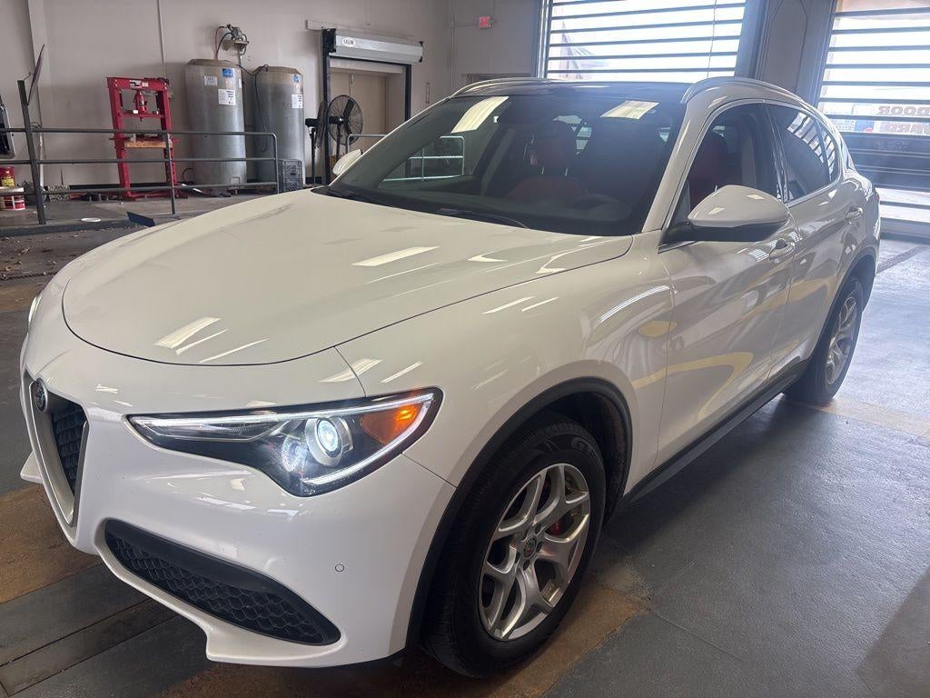 2019 Alfa Romeo Stelvio Base