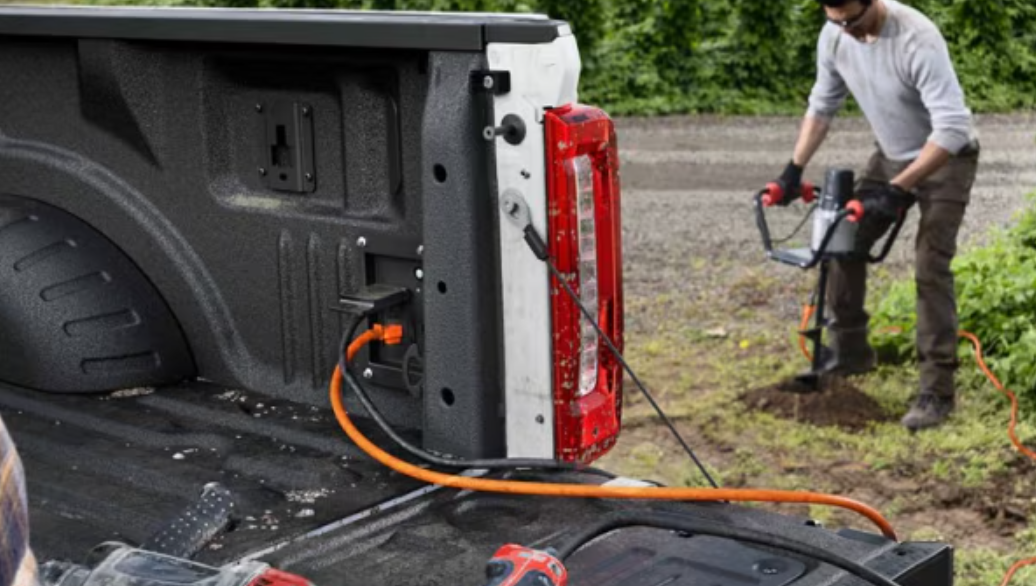 2025 Ford Super Duty F-550 DRW Interior